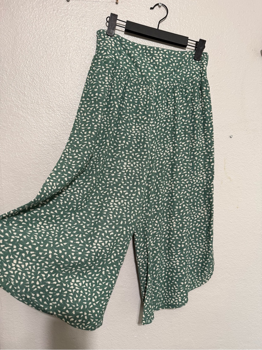Ripcurl Green Printed Wide-Leg Culotte Cropped Pants